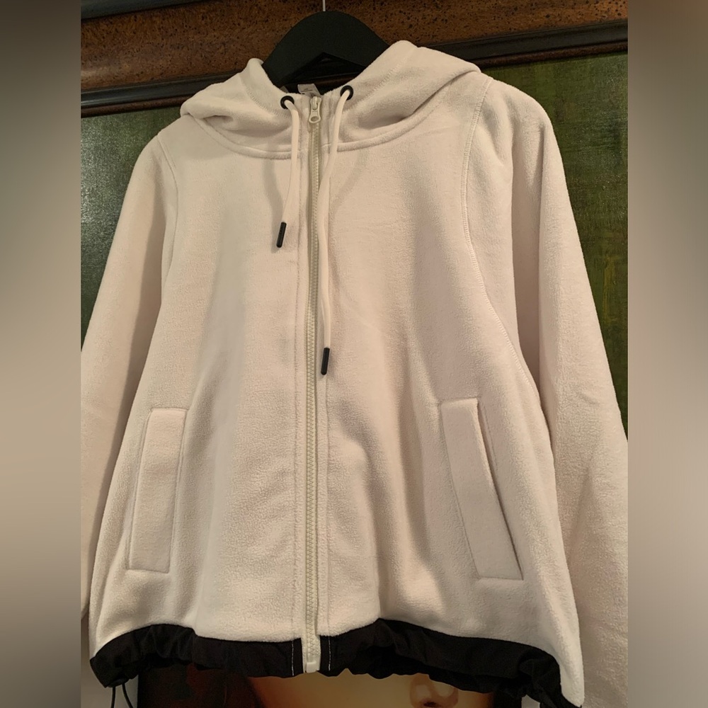 Monob Sweat Top with hoodie.